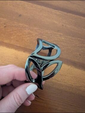 Source Unknown Black High-Shine Cutout Statement Bracelet